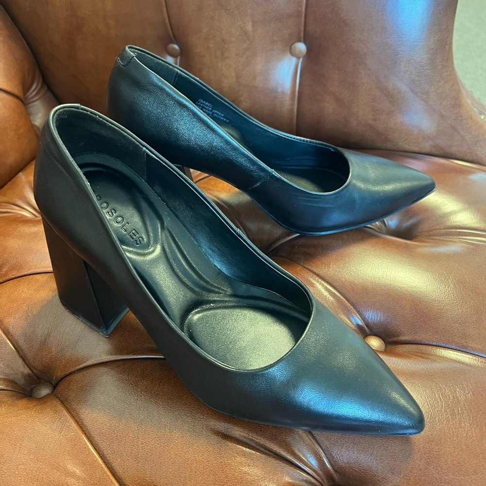 Black Pointed Toe Pumps With Block Heel - image 1